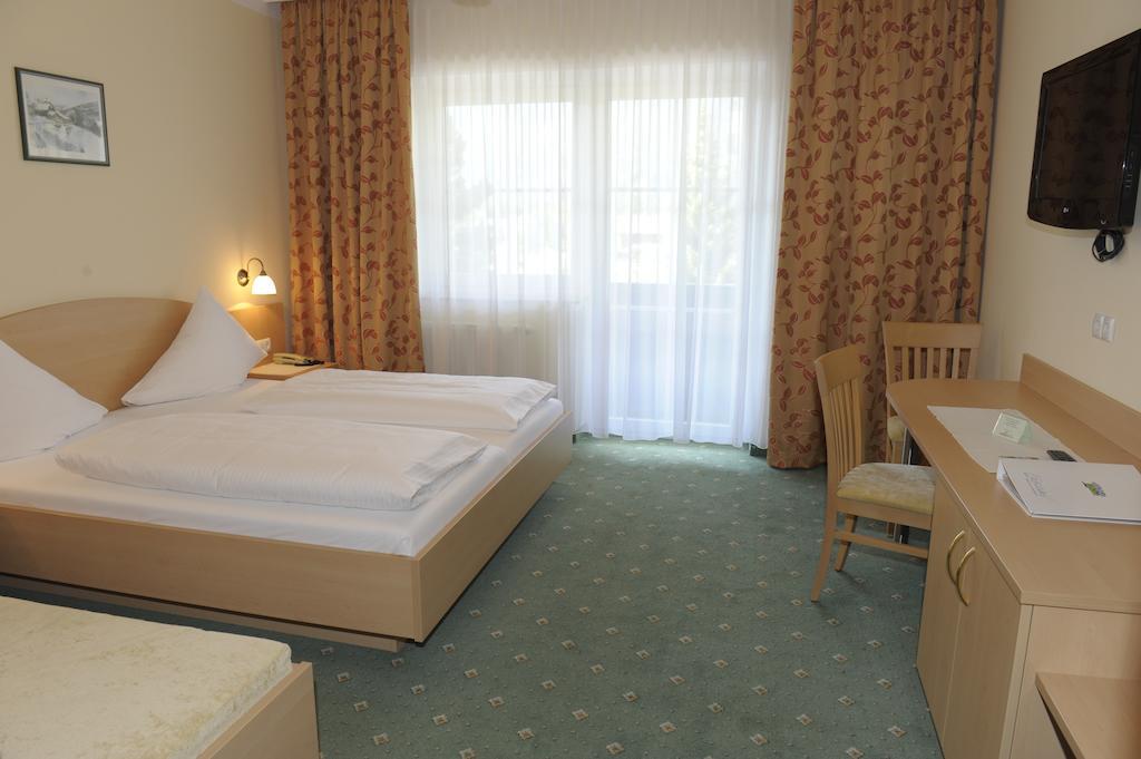 Landhotel Stofflerwirt Sankt Michael im Lungau Cameră foto